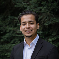 Derek Hernandez-Alonso headshot